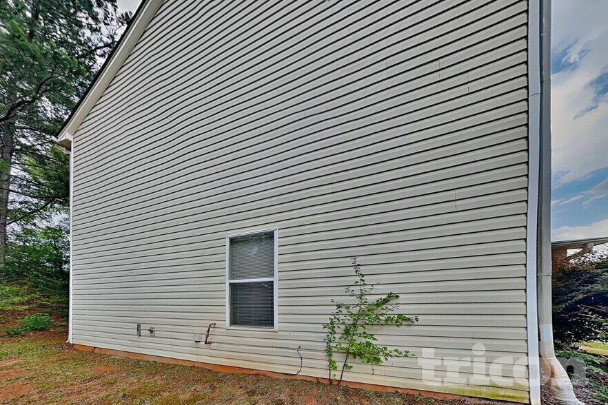 Building Photo - 1104 St Phillips Ct