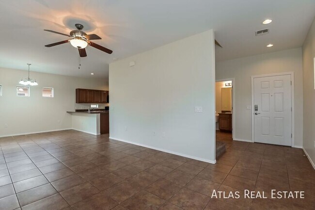 Building Photo - 6650 S Blue Wing Dr