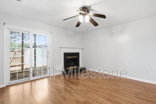 Building Photo - 6581 Ewald Ct