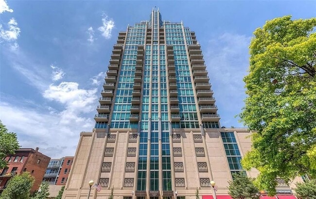 Building Photo - 4909 Laclede Ave