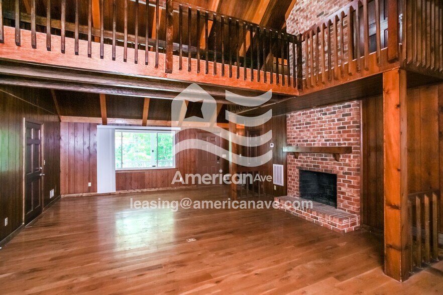 Building Photo - 1021 Old Birch Dr