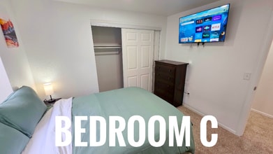 Building Photo - 1805 Dewhirst Dr