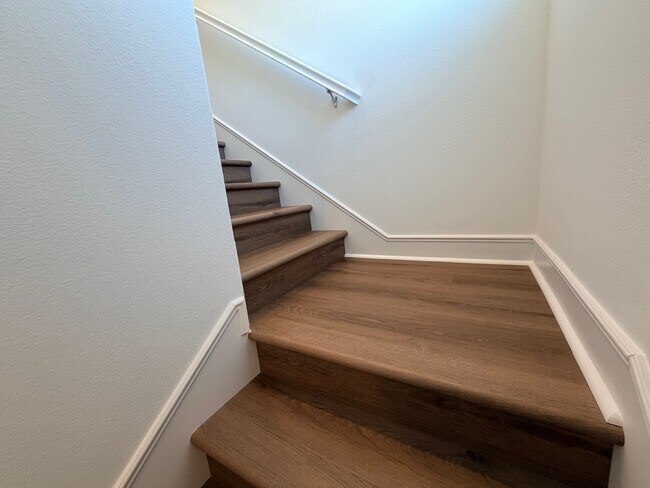 Building Photo - 470 Caliper Wy