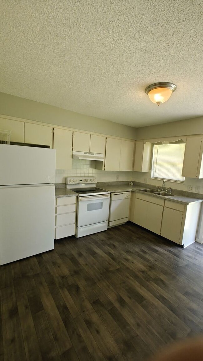 Building Photo - 226 NW 62nd Terrace