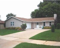 Building Photo - 1424 Blake Ave