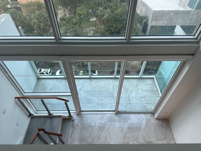 Building Photo - 1080 Brickell Ave