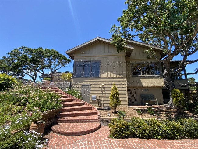 Building Photo - Spacious Four Bed Home in Carmel Hills wit...