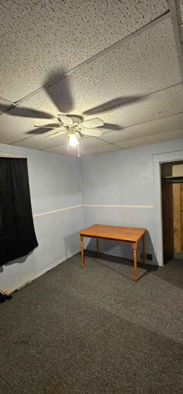 Building Photo - 136 Stephens St