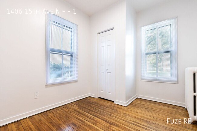 Building Photo - 1406 N 15th Ave