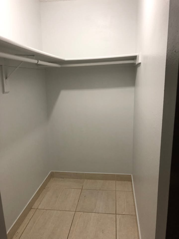 Building Photo - 43 Las Palmas Way