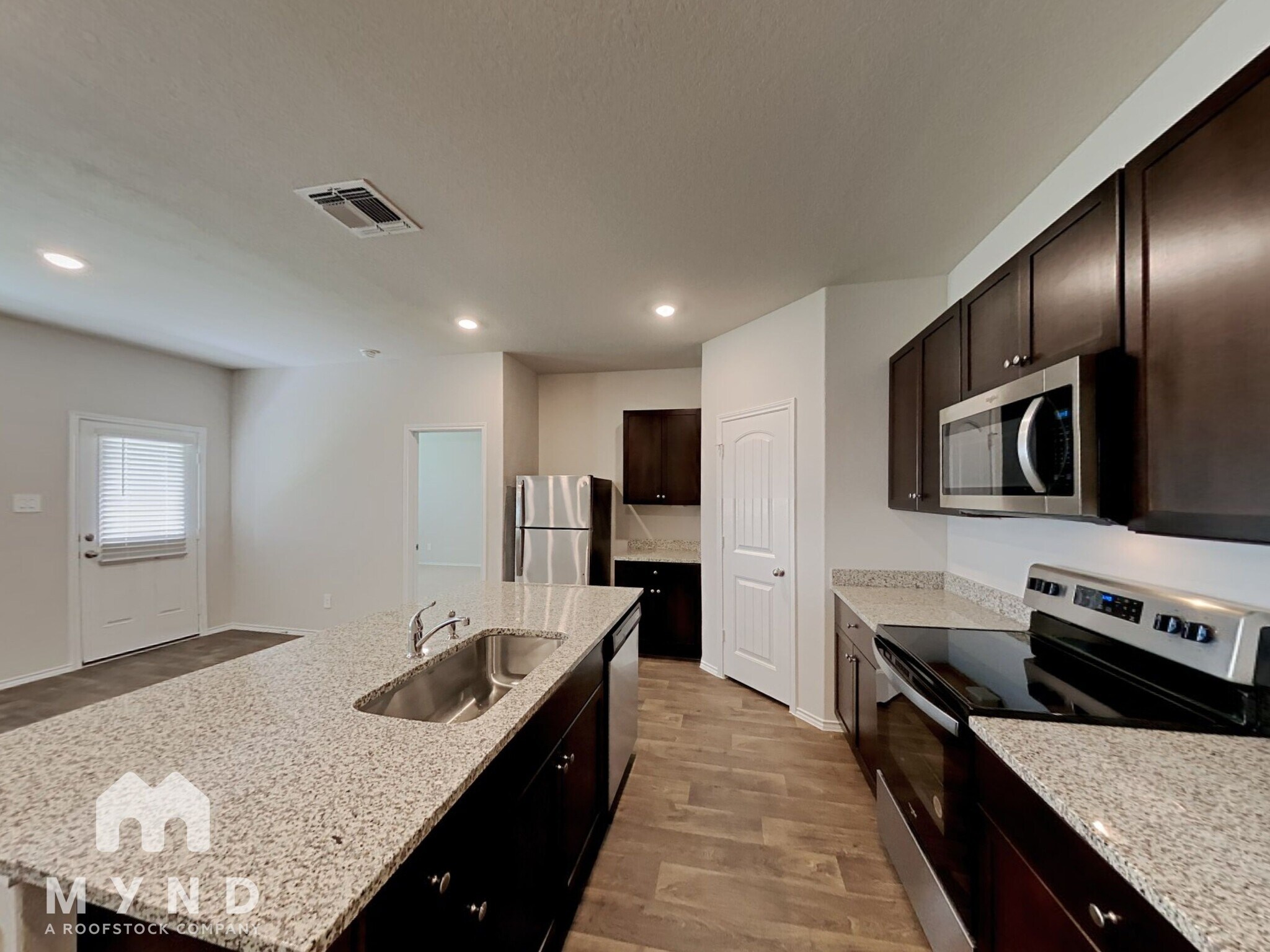 Building Photo - 916 Cinnamon Teal
