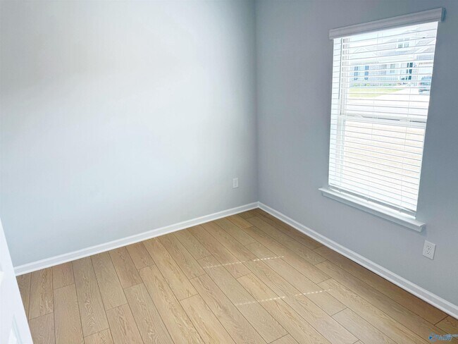 Building Photo - 202 Stockyard Cir