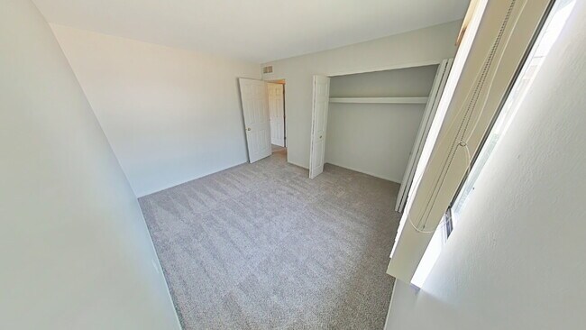 Building Photo - 50072 S Benny Ct