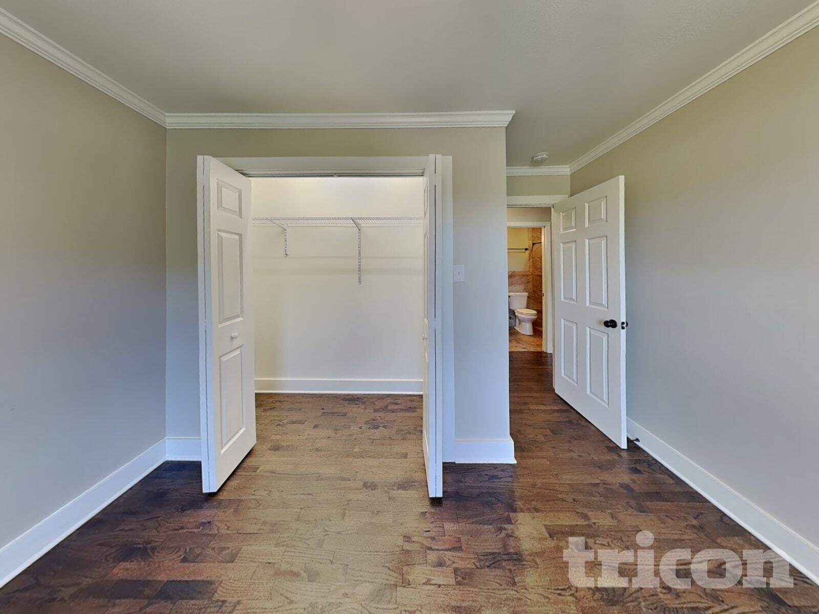 Building Photo - 137 Deercroft Dr