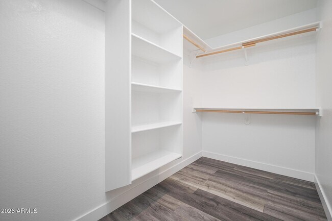 Building Photo - 18031 N 15th Pl