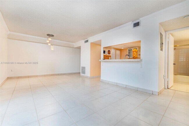 Building Photo - 9040 SW 125th Ave