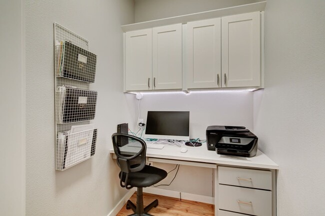 Building Photo - Sophisticated SE Boise Home Close To Downtown Boise