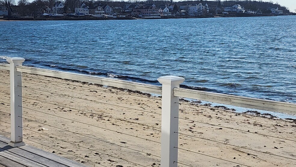 Building Photo - 92 Townsend Ave