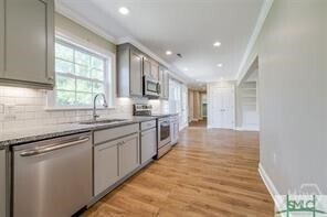 Building Photo - 50 Greenwich Dr