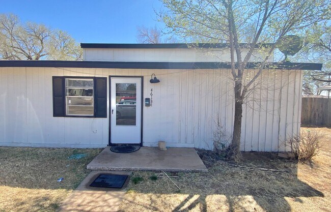 Primary Photo - 4613 Belton Ave