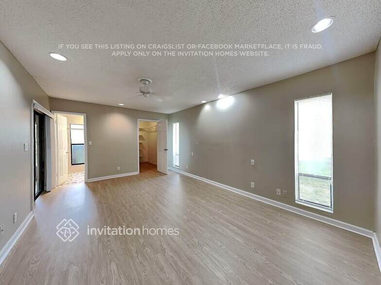 Building Photo - 630 NW 48th Ave