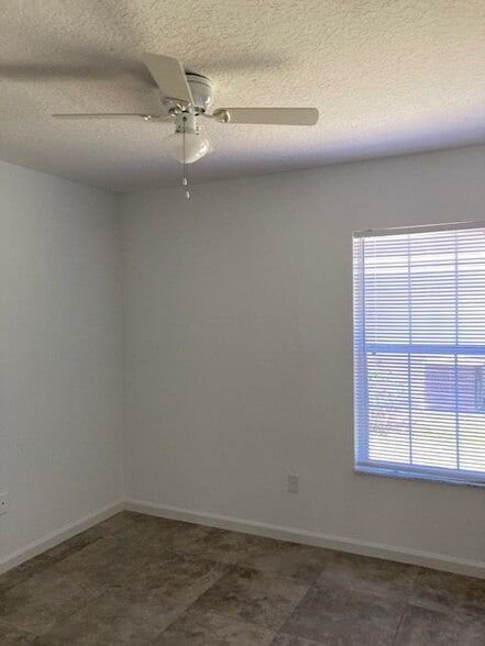 Building Photo - 29 Pony Ln