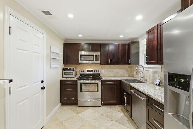 Building Photo - Wow! What a Great Home! Available Soon!