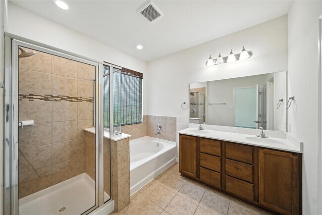 Building Photo - 28634 Cranford Sage Ln