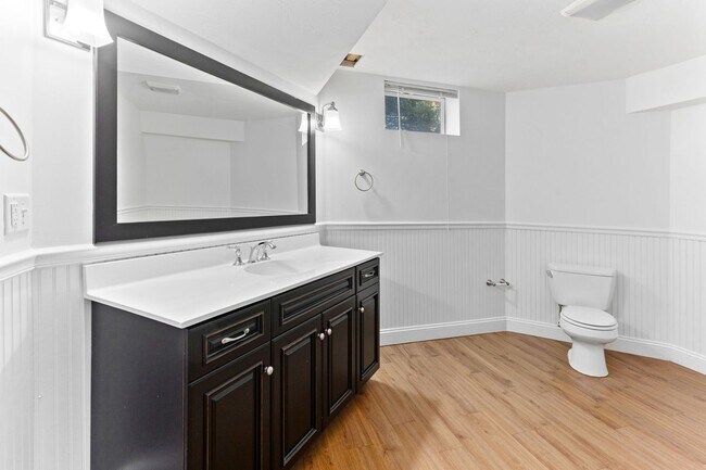 Building Photo - 5 Neff Dr