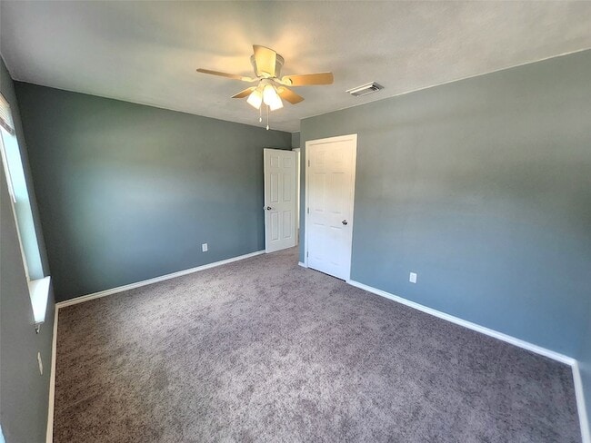Building Photo - 4672 Heatherbrook Ln