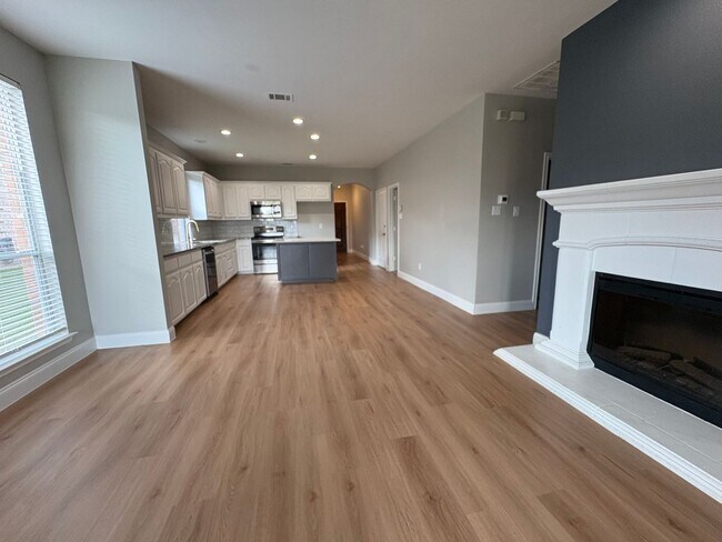 Building Photo - GREAT Home in NWISD with Amenities!