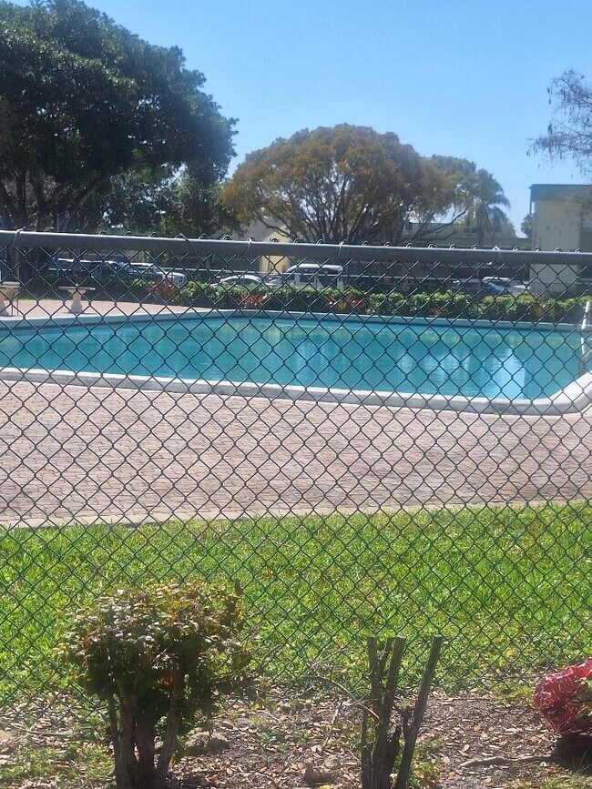 Primary Photo - 4269 NW 89th Ave