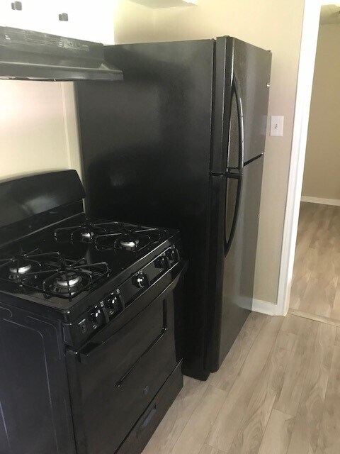 Building Photo - 3226 Texas Ave