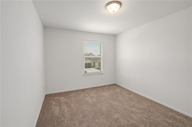 Building Photo - 808 Desaix Dr