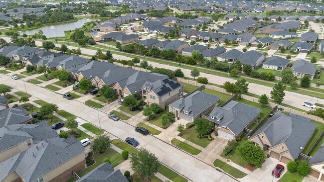 Building Photo - 29022 Crystal Rose Ln
