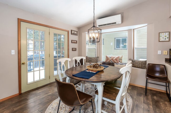 Building Photo - 17184 Island Loop Way