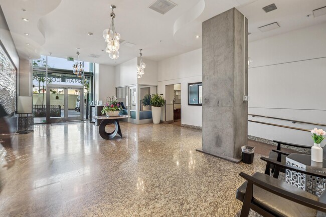 Building Photo - 1080 Park Blvd