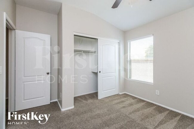 Building Photo - 3842 E Aragonite Ln