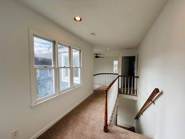Building Photo - Cute 2-story home 2 bedroom 2 1/2 bath with a 1 car garage off Pisgah Church road NW Greensboro