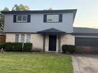 Building Photo - 6207 Woodvale Dr