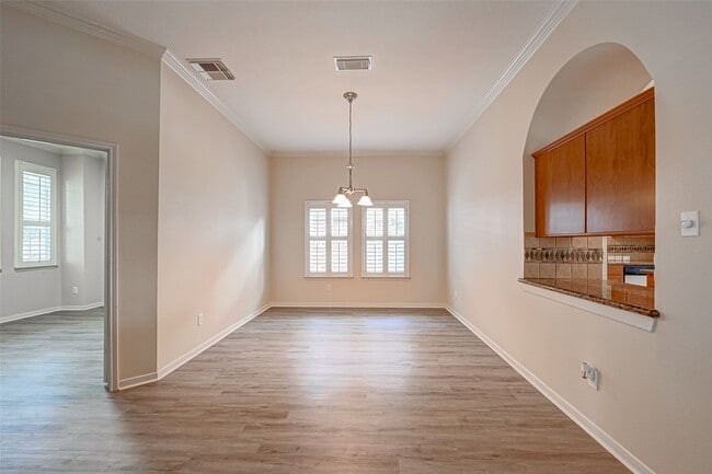 Building Photo - 6923 Grants Hollow Ln