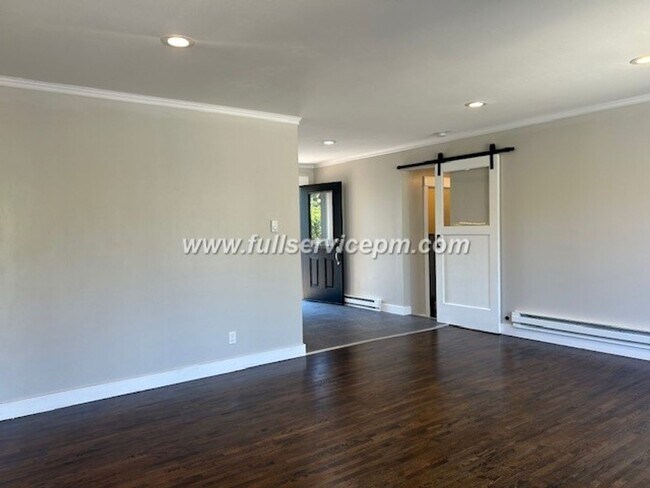 Building Photo - West Seattle Vintage Charm meets Modern! Huge Deck and Fire pit!