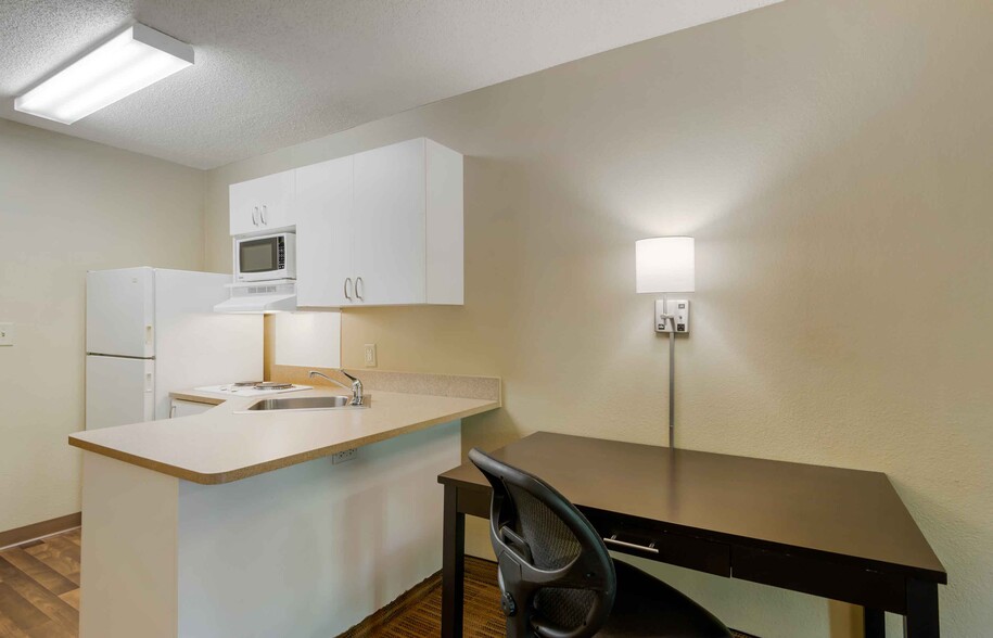 Building Photo - Furnished Studio-Atlanta - Marietta - Wind...