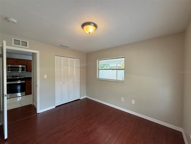 Building Photo - 4093 Drance St