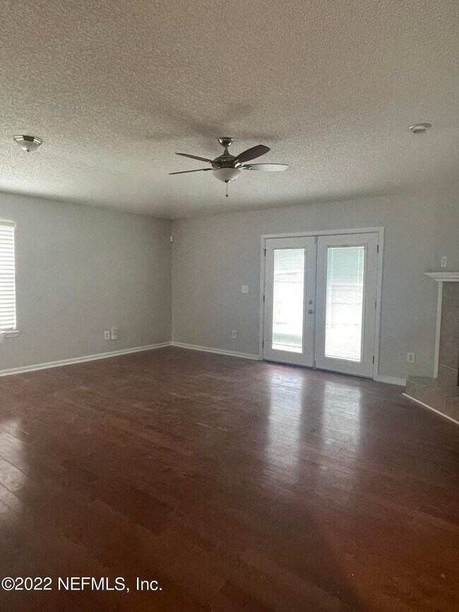 Building Photo - 3348 Volley Dr