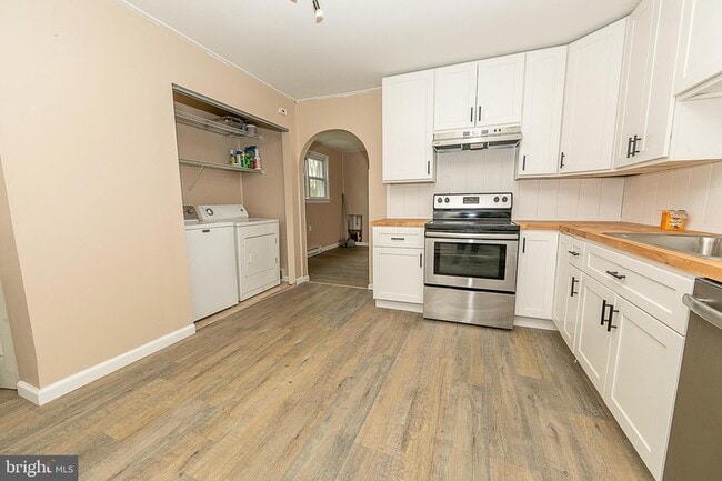 Building Photo - 90 Tufts Rd