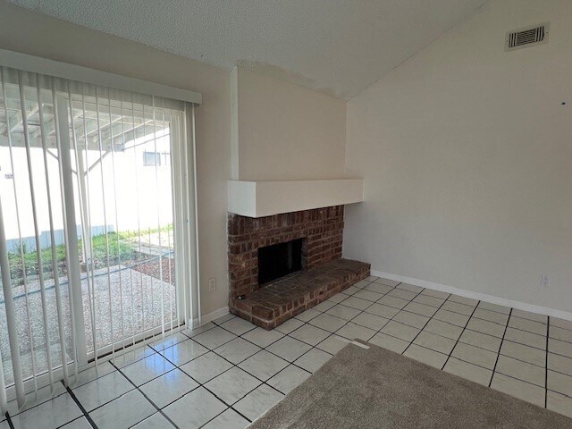 Building Photo - 1803 Foxlake Dr