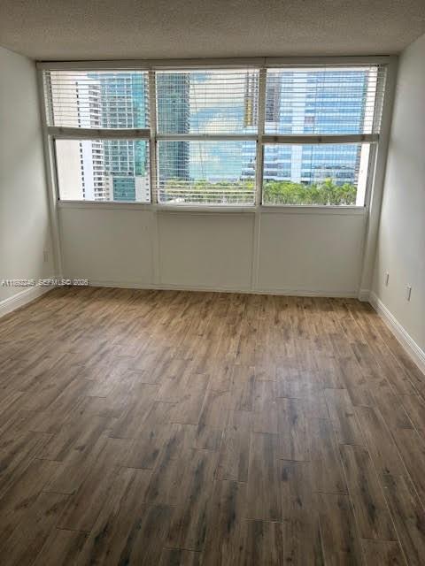 Building Photo - 1420 Brickell Bay Dr
