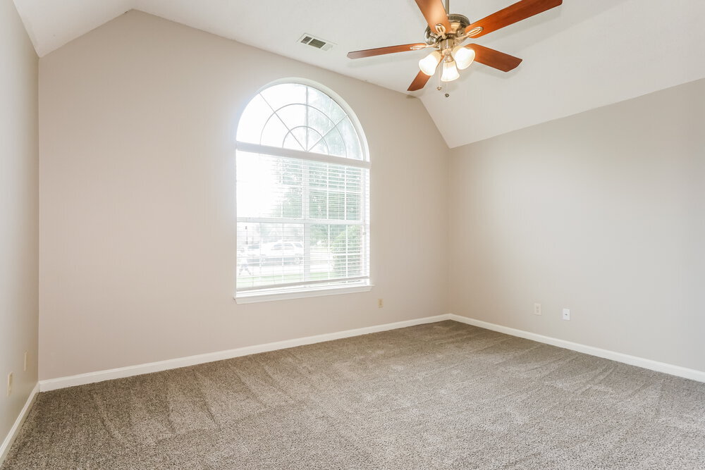 Building Photo - 3840 Clarion Dr