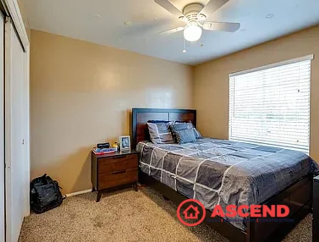 Building Photo - Cute Home Located Near Shopping in the Ros...